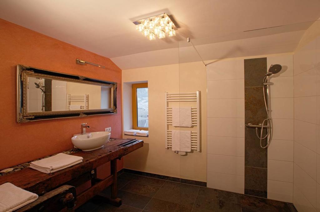 Ortnerhof Ennstal Bed & Breakfast Aigen im Ennstal Oda fotoğraf